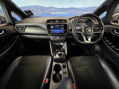 2020 Nissan Leaf - Thumbnail