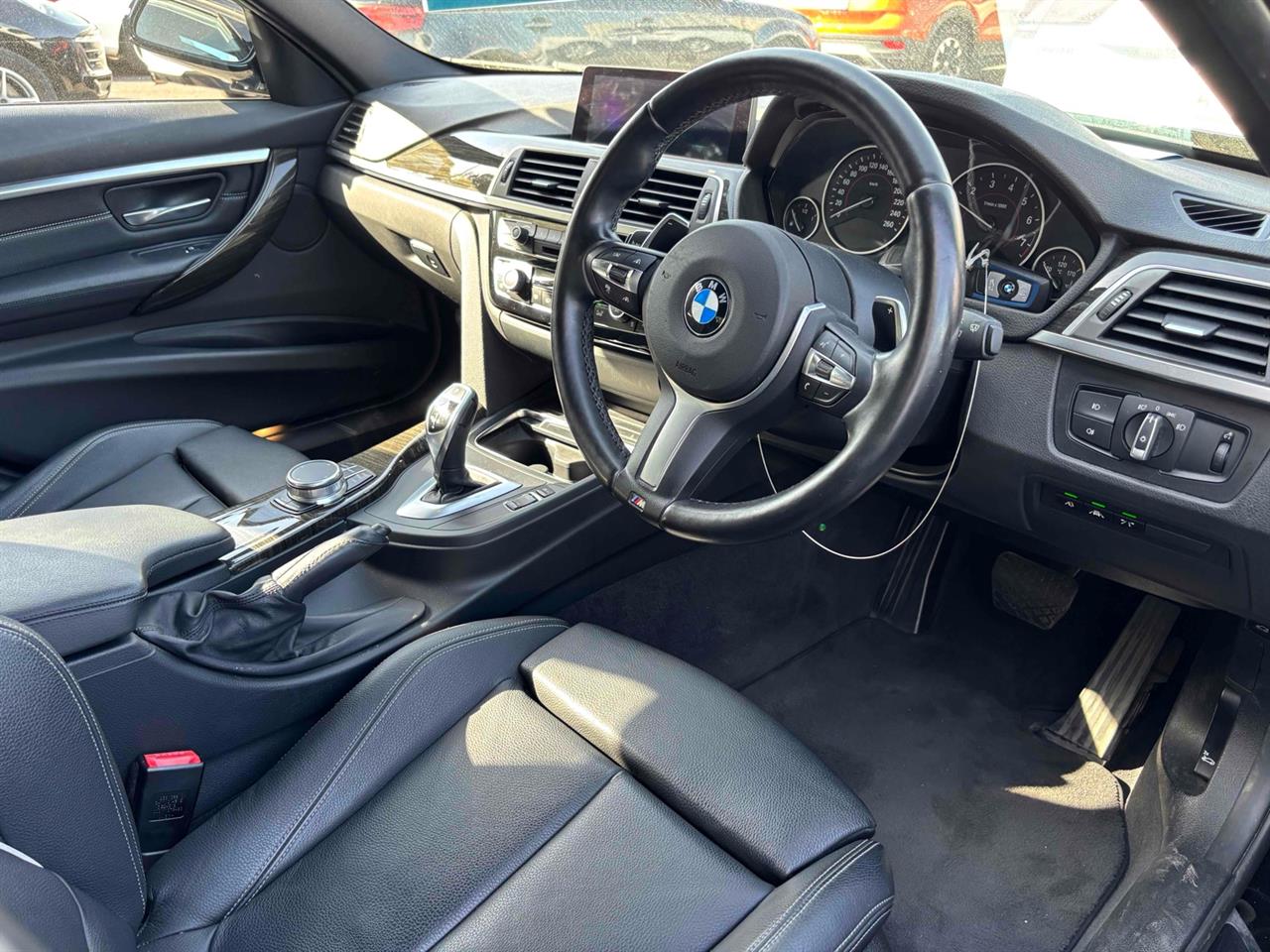 2017 BMW 320i