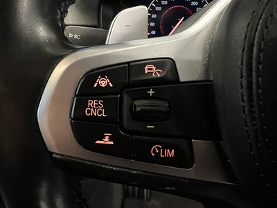 2019 BMW 530i - Thumbnail