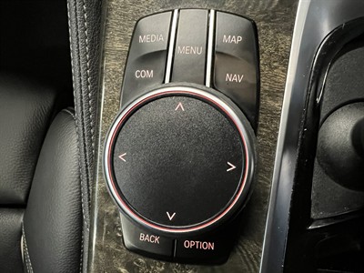 2019 BMW 530i - Thumbnail
