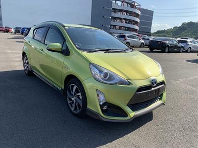 2015 Toyota Aqua - Thumbnail