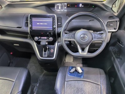 2018 Nissan Serena  - Thumbnail