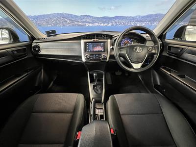 2018 Toyota Corolla - Thumbnail