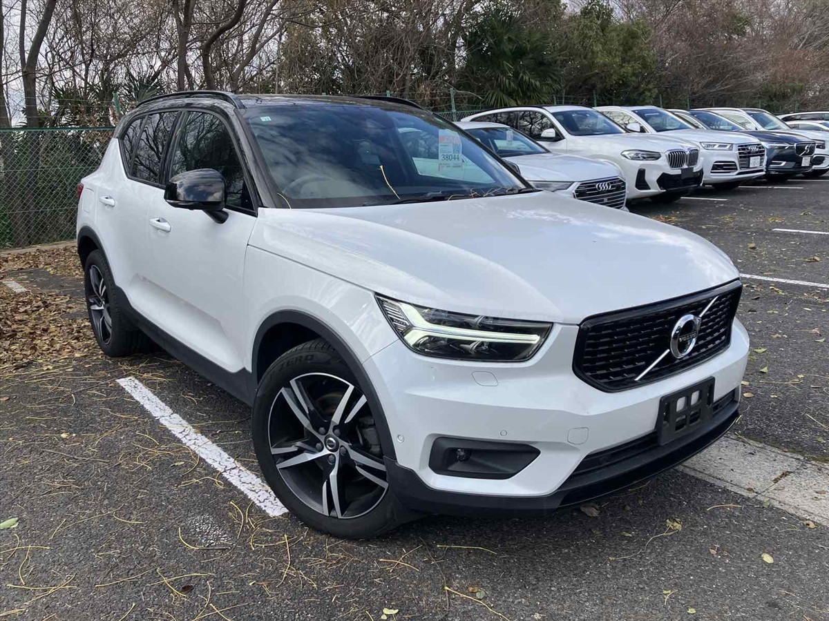 2020 Volvo XC40