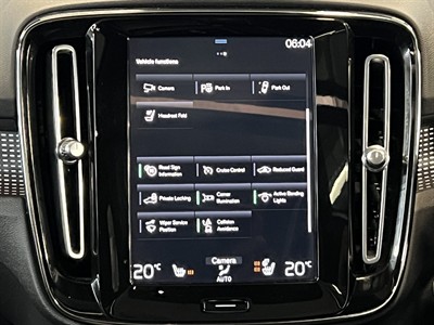 2020 Volvo XC40 - Thumbnail