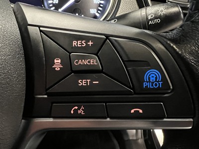 2017 Nissan X-Trail - Thumbnail