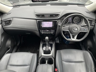 2017 Nissan X-Trail - Thumbnail