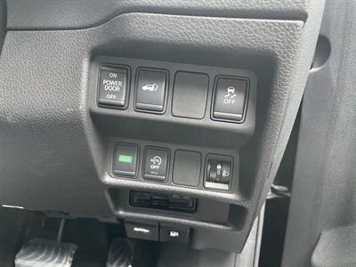 2017 Nissan X-Trail - Thumbnail