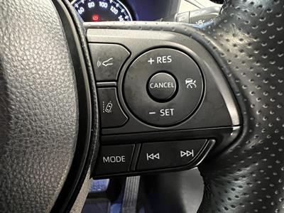 2019 Toyota RAV4 - Thumbnail
