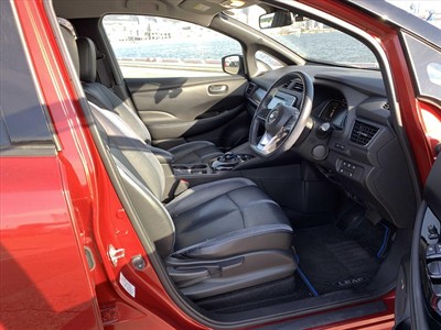 2018 Nissan Leaf - Thumbnail